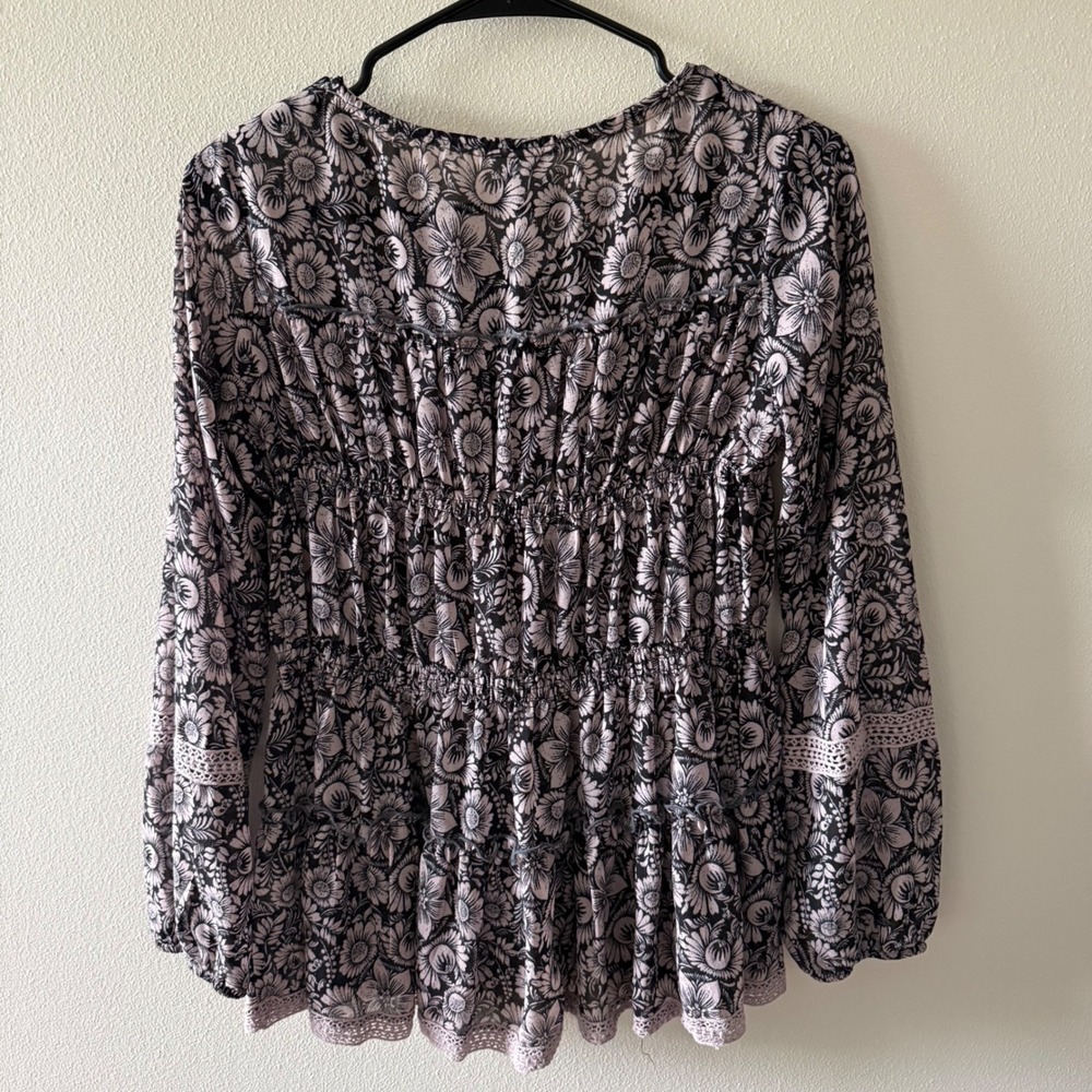 Boho flowy top, long sleeve, with lace detail, size xs - Picture 6 of 9